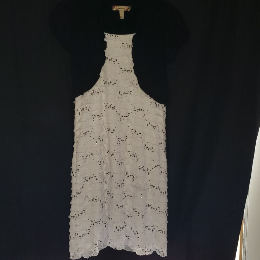 Black and white sequin ruffle dress. ⚪⚫